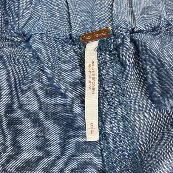 Free People Show Me Some Shoulder Chambray Top Blouse Size S - Picture 9 of 10